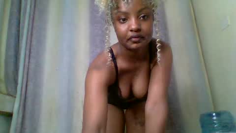 Snapshot of sexxy_daisyy chatting on September 25, 11:52 pm sexxy_daisyy online show from September 25, 11:52 pm
