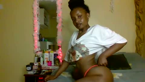 Snapshot of sexxy_daisyy chatting on November 6, 6:36 am sexxy_daisyy online show from November 6, 6:36 am