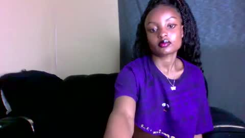 Snapshot of sexxy_daisyy chatting on March 10, 7:13 am sexxy_daisyy online show from March 10, 7:13 am