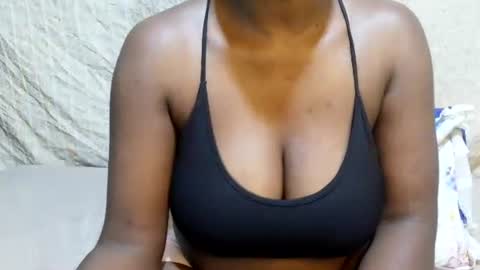 sexxy_maya1 online show from June 10, 8:35 am