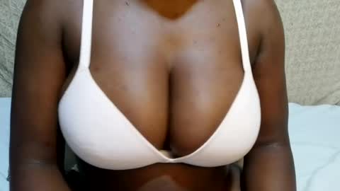 sexxy_maya1 online show from July 30, 9:14 pm