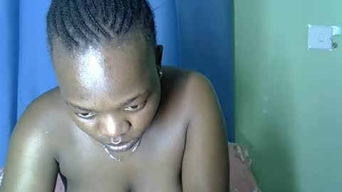 Snapshot of sexxybuttie chatting on September 22, 7:05 pm African Queen online show from September 22, 7:05 pm