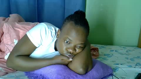 Snapshot of sexxybuttie chatting on September 29, 6:18 am African Queen online show from September 29, 6:18 am