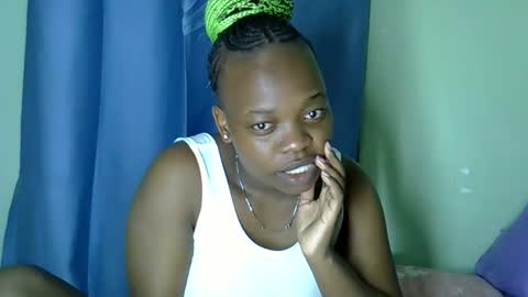 Snapshot of sexxybuttie chatting on October 7, 7:00 pm African Queen online show from October 7, 7:00 pm