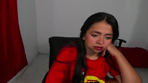 Snapshot of sexxyhot23 chatting on December 2, 3:58 am LINDA online show from December 2, 3:58 am