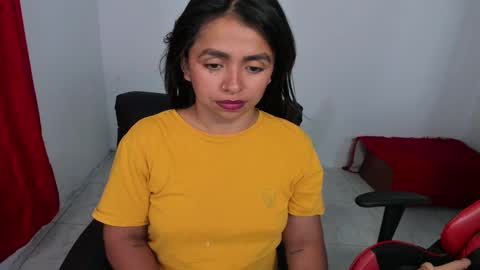 Snapshot of sexxyhot23 chatting on December 15, 4:40 am LINDA online show from December 15, 4:40 am