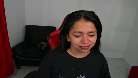 Snapshot of sexxyhot23 chatting on December 24, 4:00 am LINDA online show from December 24, 4:00 am