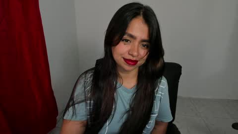 Snapshot of sexxyhot23 chatting on January 21, 5:05 am LINDA online show from January 21, 5:05 am