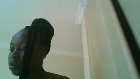 Snapshot of sexxyivy chatting on February 26, 9:16 pm ivy online show from February 26, 9:16 pm