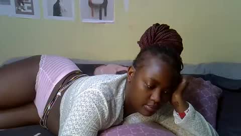 sexxykaree online show from April 23, 8:02 am