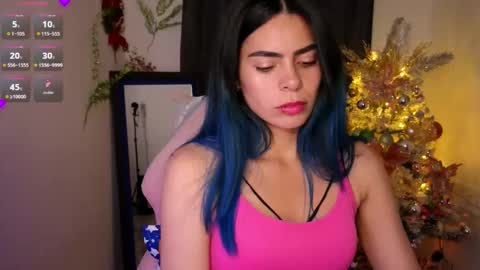 Snapshot of sexxylady__ chatting on December 14, 11:31 pm Angie online show from December 14, 11:31 pm