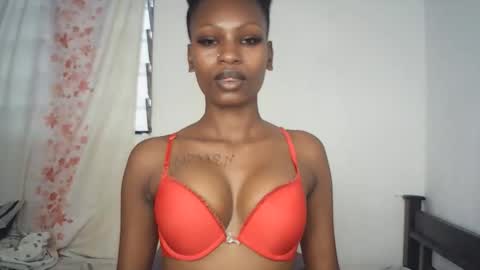 sexxypixie online show from April 5, 10:45 am