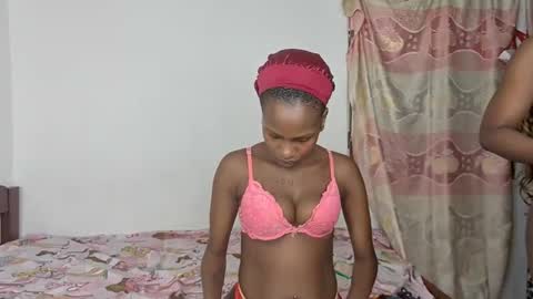 sexxypixie online show from April 22, 10:06 am