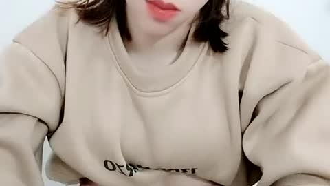 Snapshot of sexy8685 chatting on December 19, 2:18 am sexy8685 online show from December 19, 2:18 am