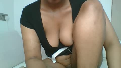 Snapshot of sexy__rhian chatting on February 1, 7:51 am sexy rhian online show from February 1, 7:51 am