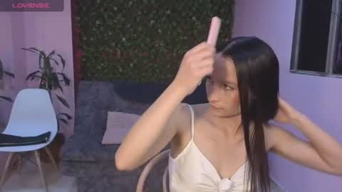 Ailin online show from July 8, 6:56 pm