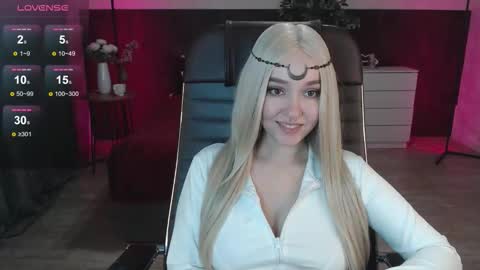 Alexia online show from November 7, 6:30 pm