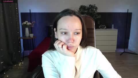 Alexia online show from November 22, 10:36 am