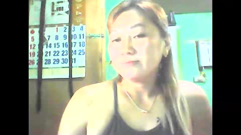 Snapshot of sexy_angelxoxo chatting on October 12, 1:48 am Angel online show from October 12, 1:48 am