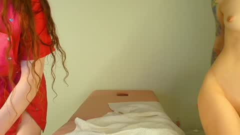 Snapshot of sexy_b0rsch chatting on October 27, 11:47 am sexy_b0rsch online show from October 27, 11:47 am