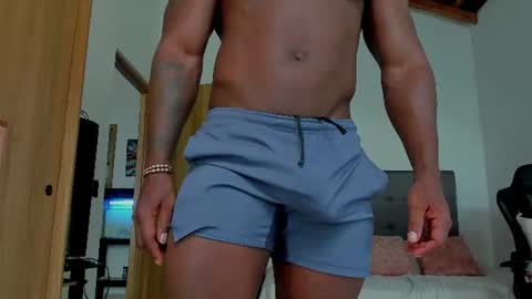 Snapshot of sexy_blackman chatting on July 11, 5:15 pm sexy blackman online show from July 11, 5:15 pm