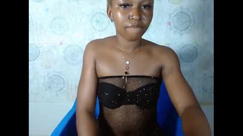 Snapshot of sexy_bluey247 chatting on September 13, 6:57 am sexy_bluey247 online show from September 13, 6:57 am