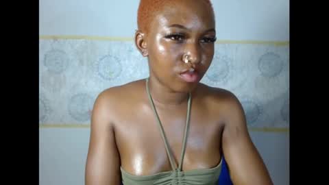 Snapshot of sexy_bluey247 chatting on September 25, 3:38 pm sexy_bluey247 online show from September 25, 3:38 pm