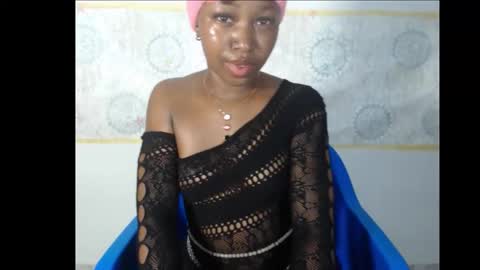 Snapshot of sexy_bluey247 chatting on October 9, 3:32 pm sexy_bluey247 online show from October 9, 3:32 pm