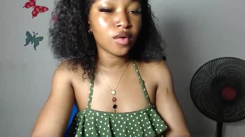 sexy_bluey247 online show from December 16, 6:13 pm