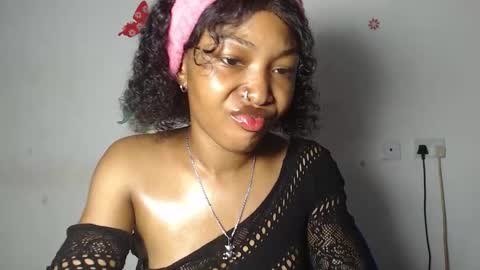 sexy_bluey247 online show from February 2, 8:02 am