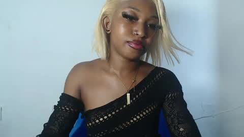 sexy_bluey247 online show from April 23, 3:58 pm