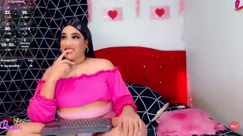 sexy_brunette2590 online show from June 22, 2:57 am
