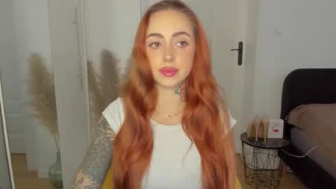 Snapshot of sexy_coralie chatting on November 26, 7:42 am C o r a l i e online show from November 26, 7:42 am