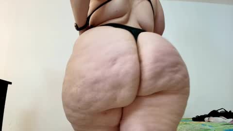 Snapshot of sexy_curvi chatting on January 17, 7:49 pm karla instagram online show from January 17, 7:49 pm