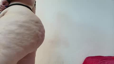 Snapshot of sexy_curvi chatting on February 3, 4:41 pm karla instagram online show from February 3, 4:41 pm