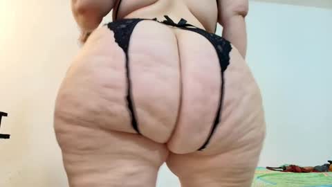 Snapshot of sexy_curvi chatting on February 13, 5:01 pm karla instagram online show from February 13, 5:01 pm
