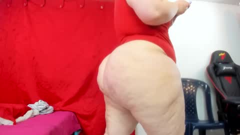 Snapshot of sexy_curvi chatting on October 5, 3:21 pm karla instagram online show from October 5, 3:21 pm