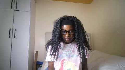 Snapshot of sexy_cutejoy chatting on March 7, 10:01 am Joy online show from March 7, 10:01 am