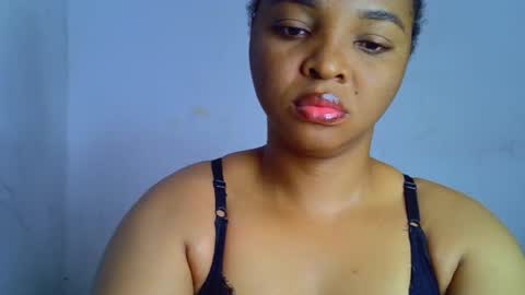 Clara online show from November 9, 7:45 pm