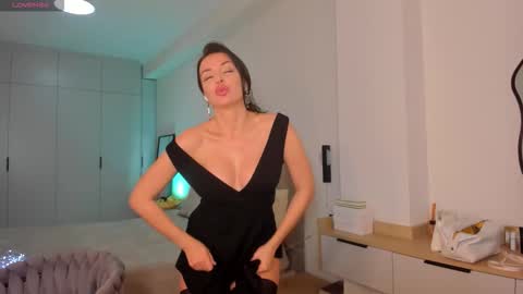 Snapshot of sexy_ev3lin chatting on November 6, 3:46 pm Sexy Ev3lin online show from November 6, 3:46 pm