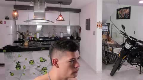 Snapshot of sexy_hot_friends_ chatting on October 5, 6:34 am WENDY MAX AND VICKY online show from October 5, 6:34 am