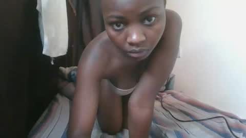 sexy_june20 online show from February 19, 10:17 pm