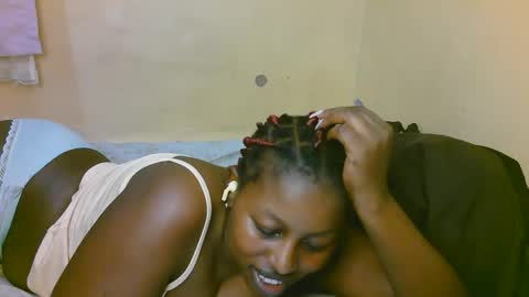 sexy_latasha online show from November 7, 8:42 pm