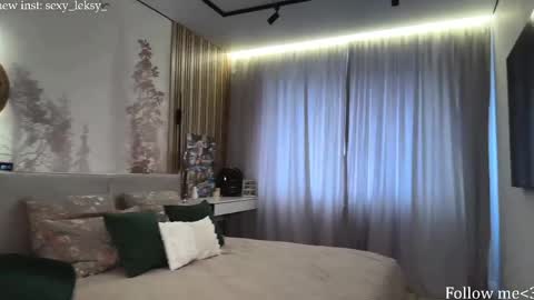 sexy_leksy online show from April 30, 2:12 pm