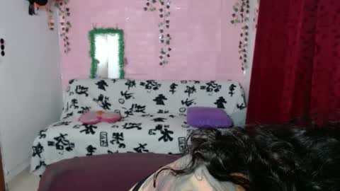 sexy lolas online show from March 4, 4:49 am