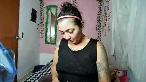 sexy lolas online show from September 21, 12:23 am