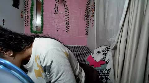 sexy lolas online show from October 28, 2:15 am