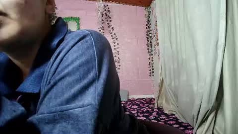 sexy lolas online show from June 9, 6:03 am