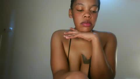 sexy_lyna online show from July 13, 7:27 pm