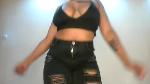 sexy_lyna online show from August 1, 3:06 am